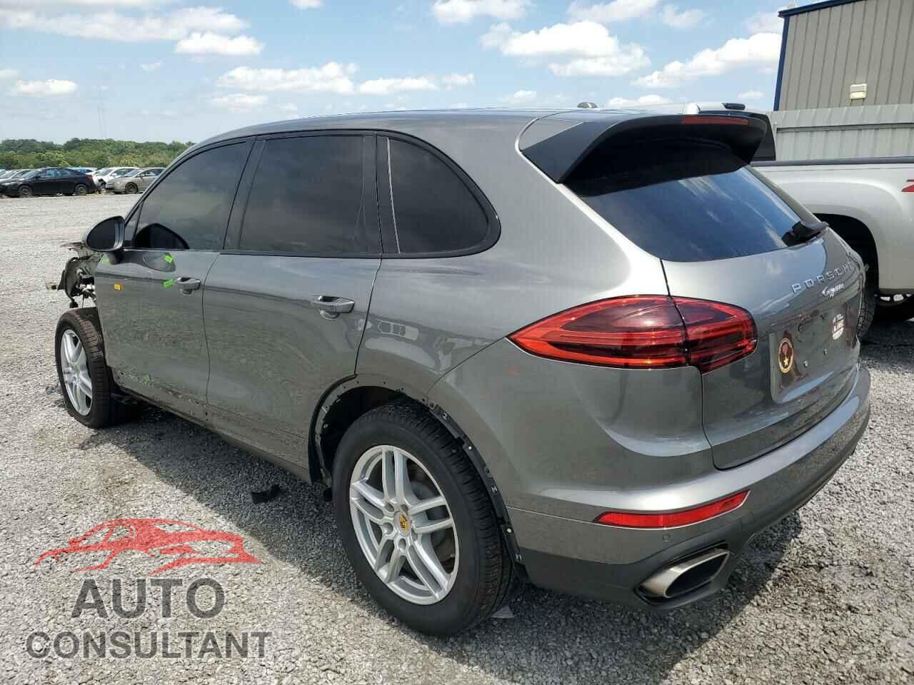 PORSCHE CAYENNE 2018 - WP1AA2A26JKA01381