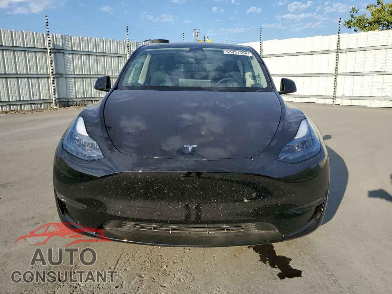 TESLA MODEL Y 2024 - 7SAYGDEE7RF007992