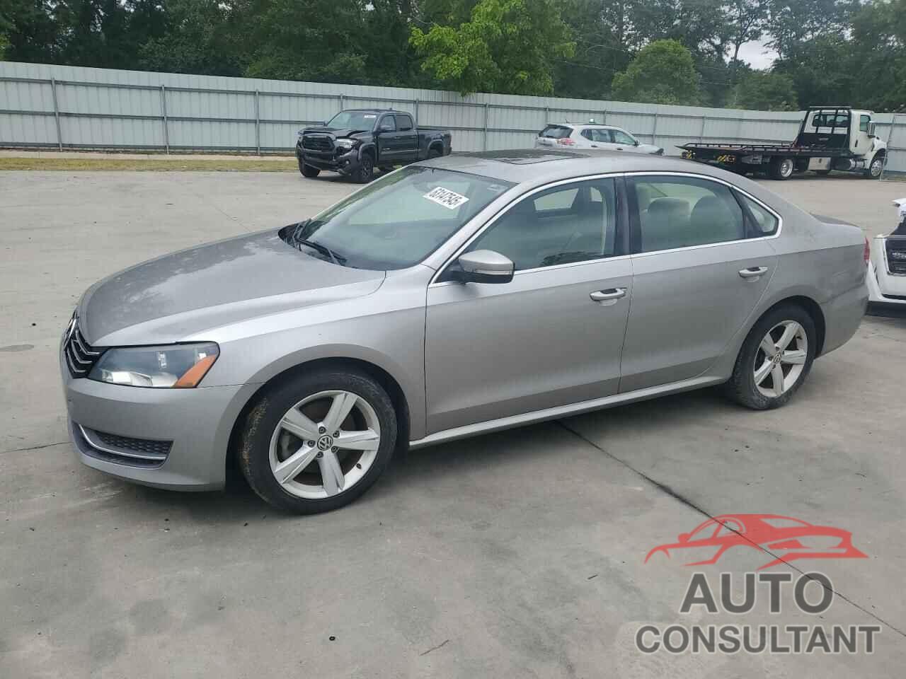 VOLKSWAGEN PASSAT 2012 - 1VWBH7A33CC076069