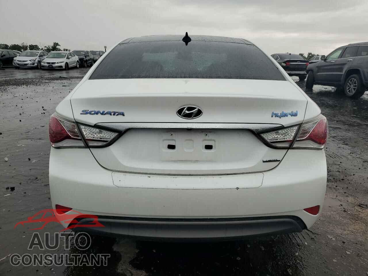 HYUNDAI SONATA 2015 - KMHEC4A46FA130725
