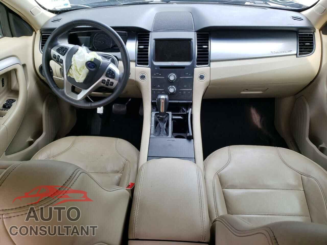 FORD TAURUS 2017 - 1FAHP2E82HG106208