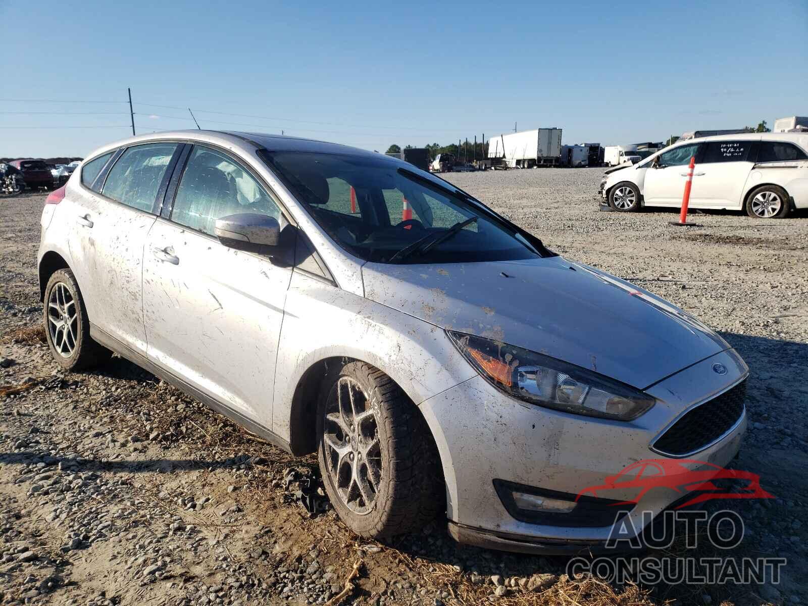 FORD FOCUS 2017 - 1FADP3M26HL212881