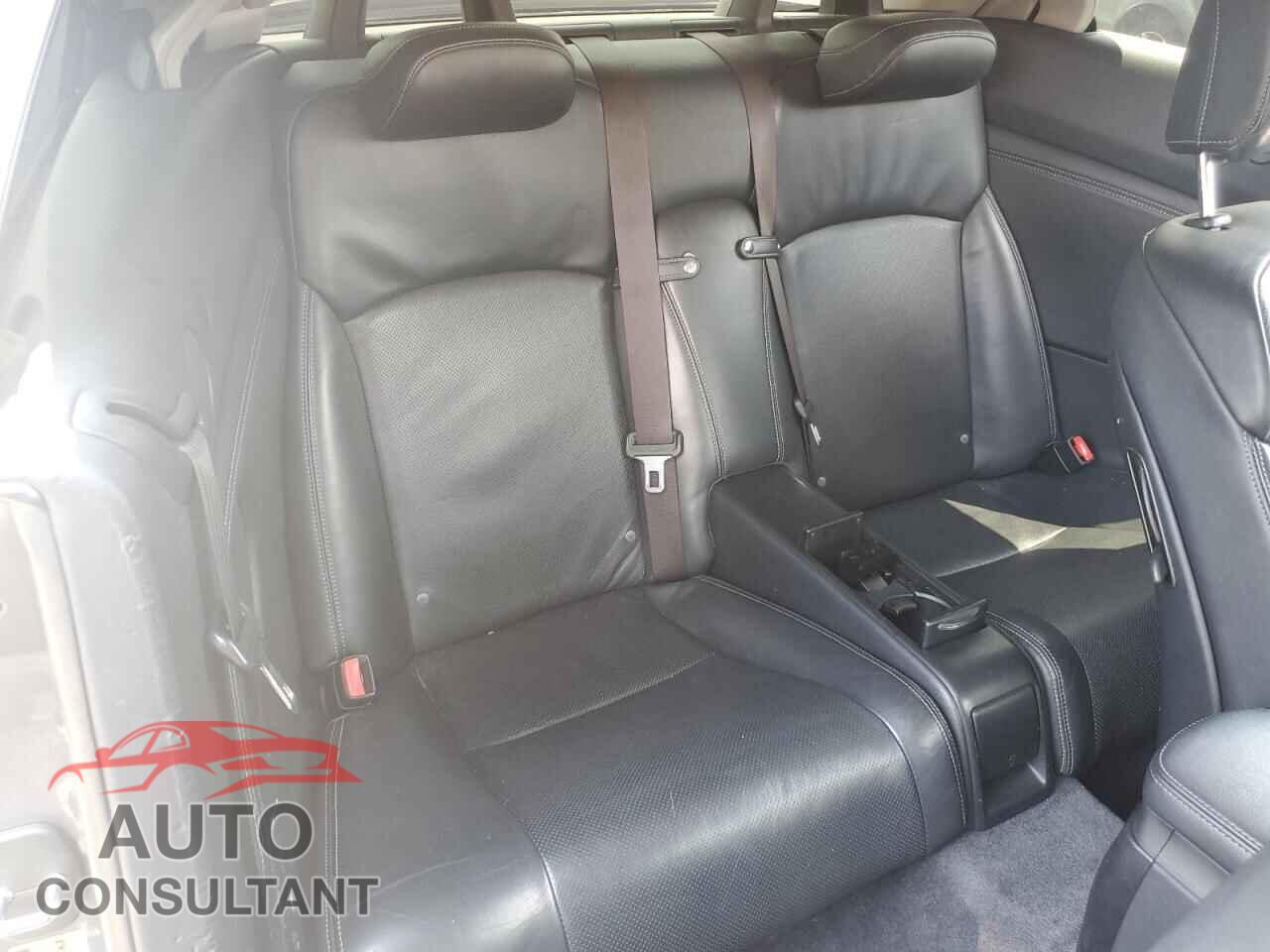 LEXUS IS 2014 - JTHFF2C24E2530726