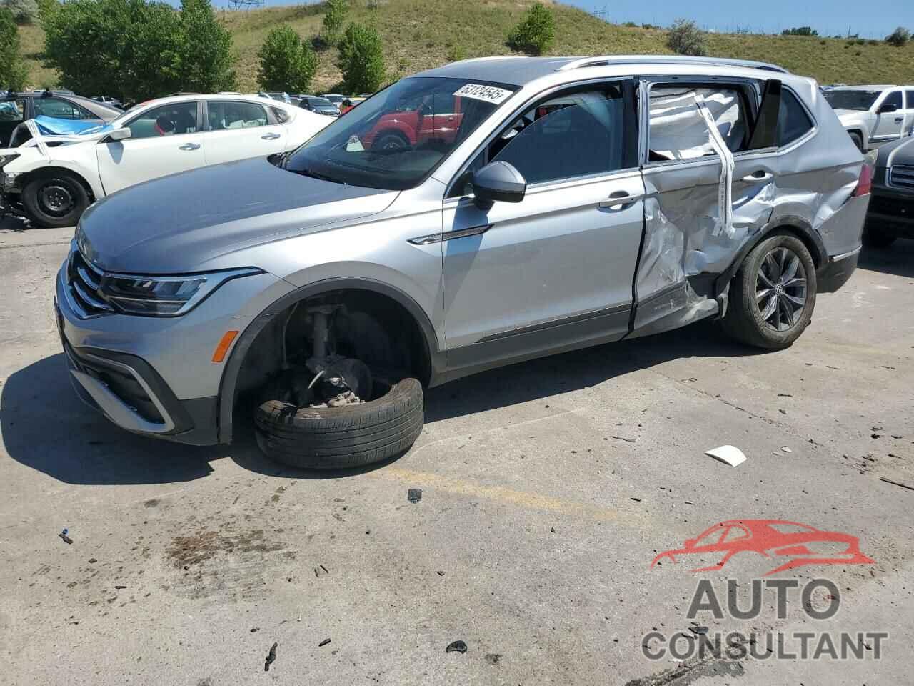 VOLKSWAGEN TIGUAN 2022 - 3VV2B7AX9NM099219