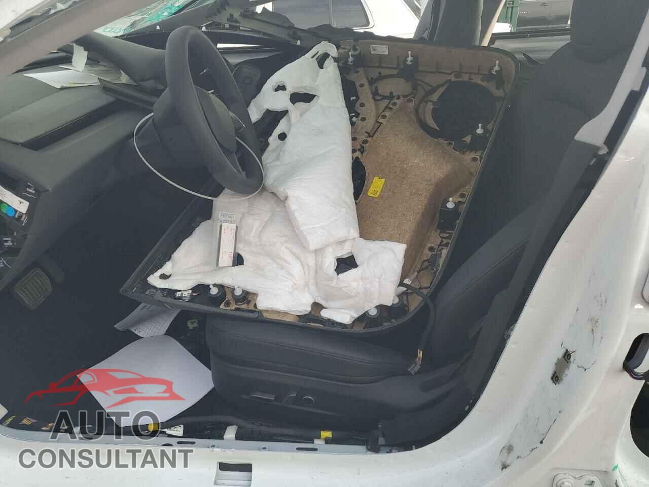 TESLA MODEL 3 2024 - 5YJ3E1EA7RF732484