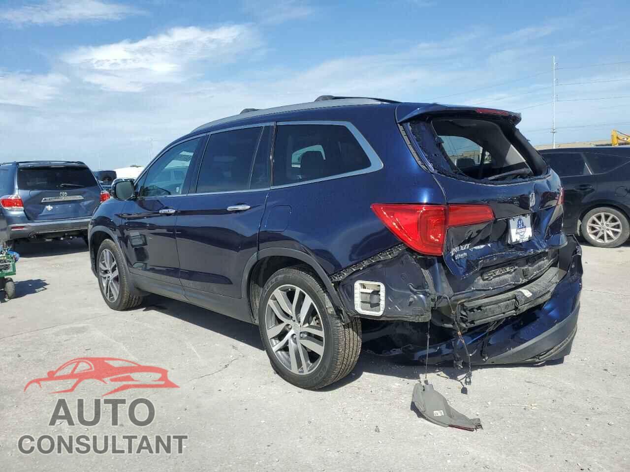 HONDA PILOT 2017 - 5FNYF5H93HB024887