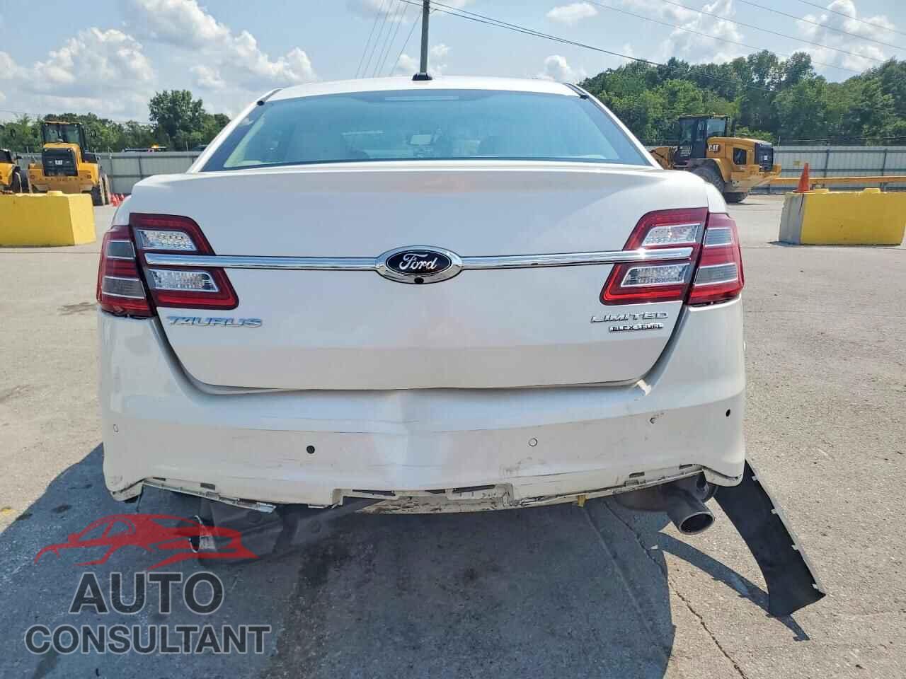 FORD TAURUS 2015 - 1FAHP2F89FG139184