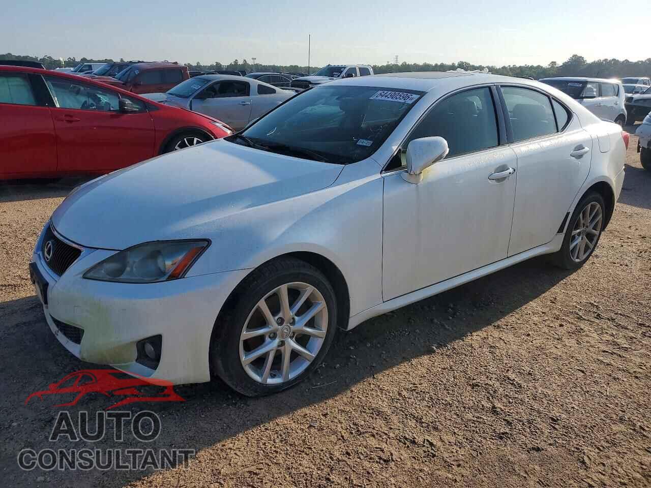 LEXUS IS 2011 - JTHCF5C21B5048990