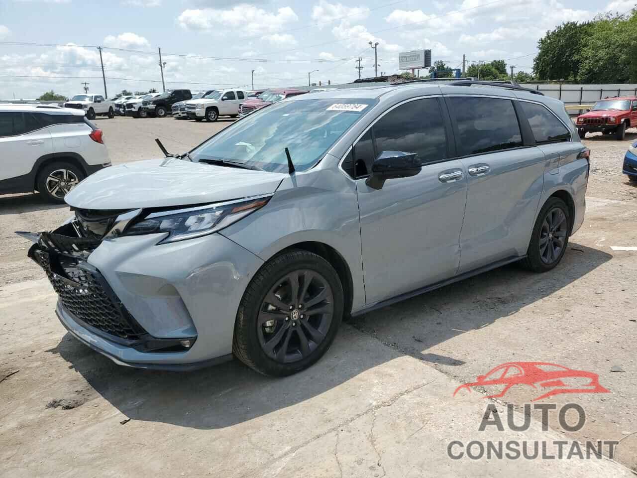 TOYOTA SIENNA 2023 - 5TDXRKEC5PS167531