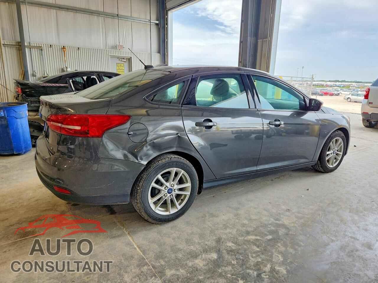 FORD FOCUS 2017 - 1FADP3F27HL314414