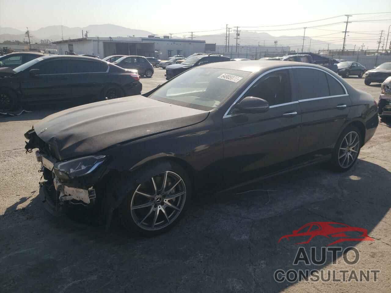 MERCEDES-BENZ E-CLASS 2022 - W1KZF8DB0NB085102