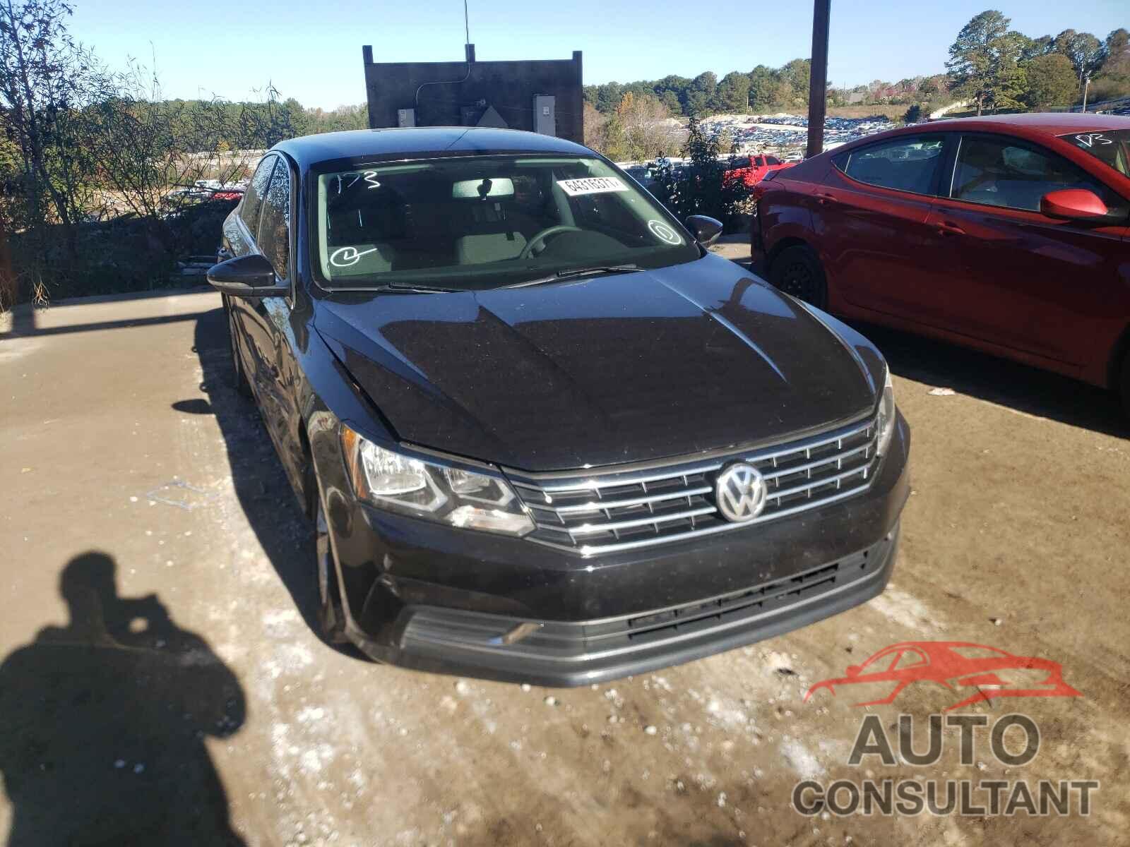 VOLKSWAGEN PASSAT 2017 - 1VWAT7A37HC016944