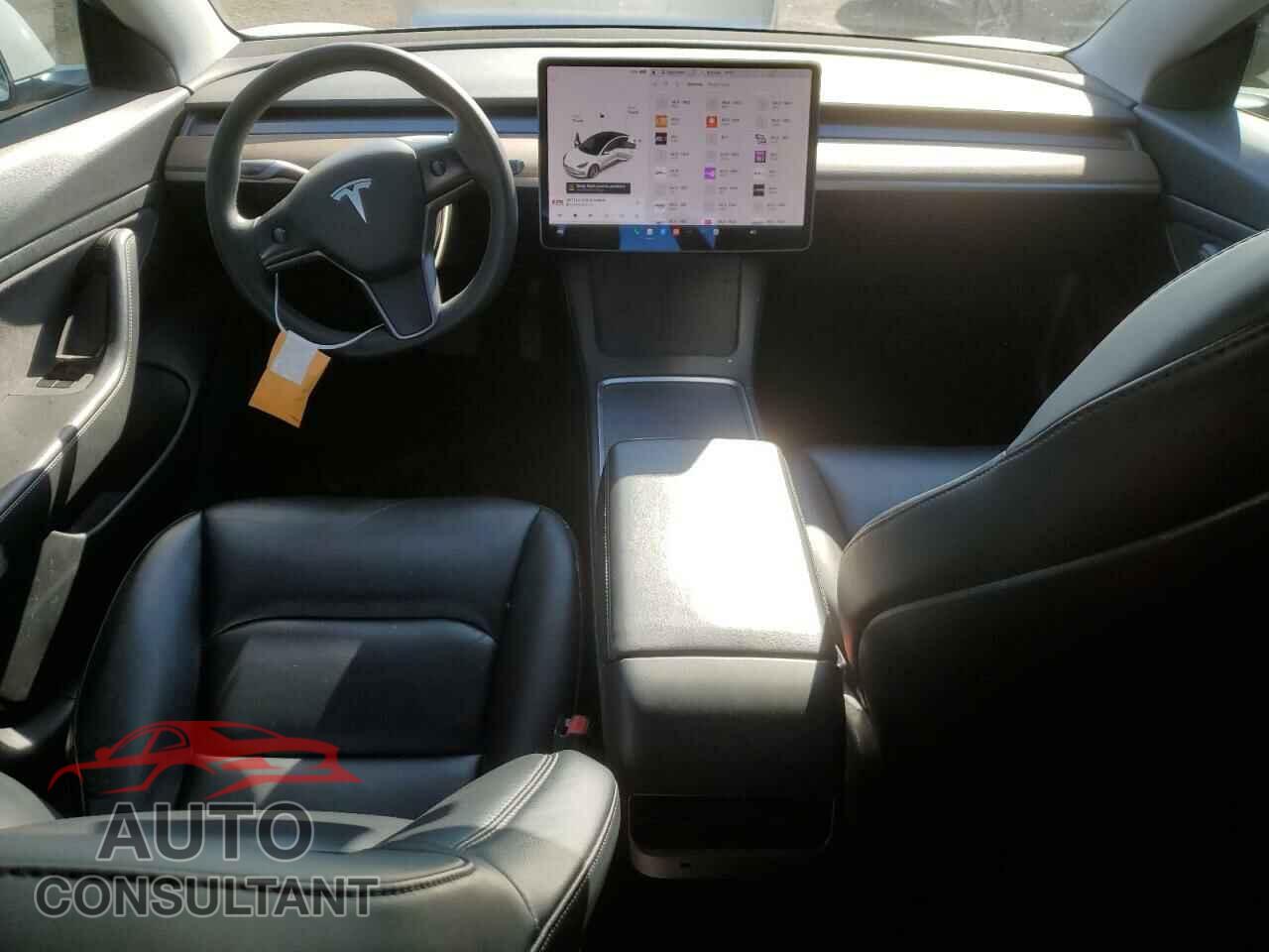 TESLA MODEL 3 2021 - 5YJ3E1EA5MF856990