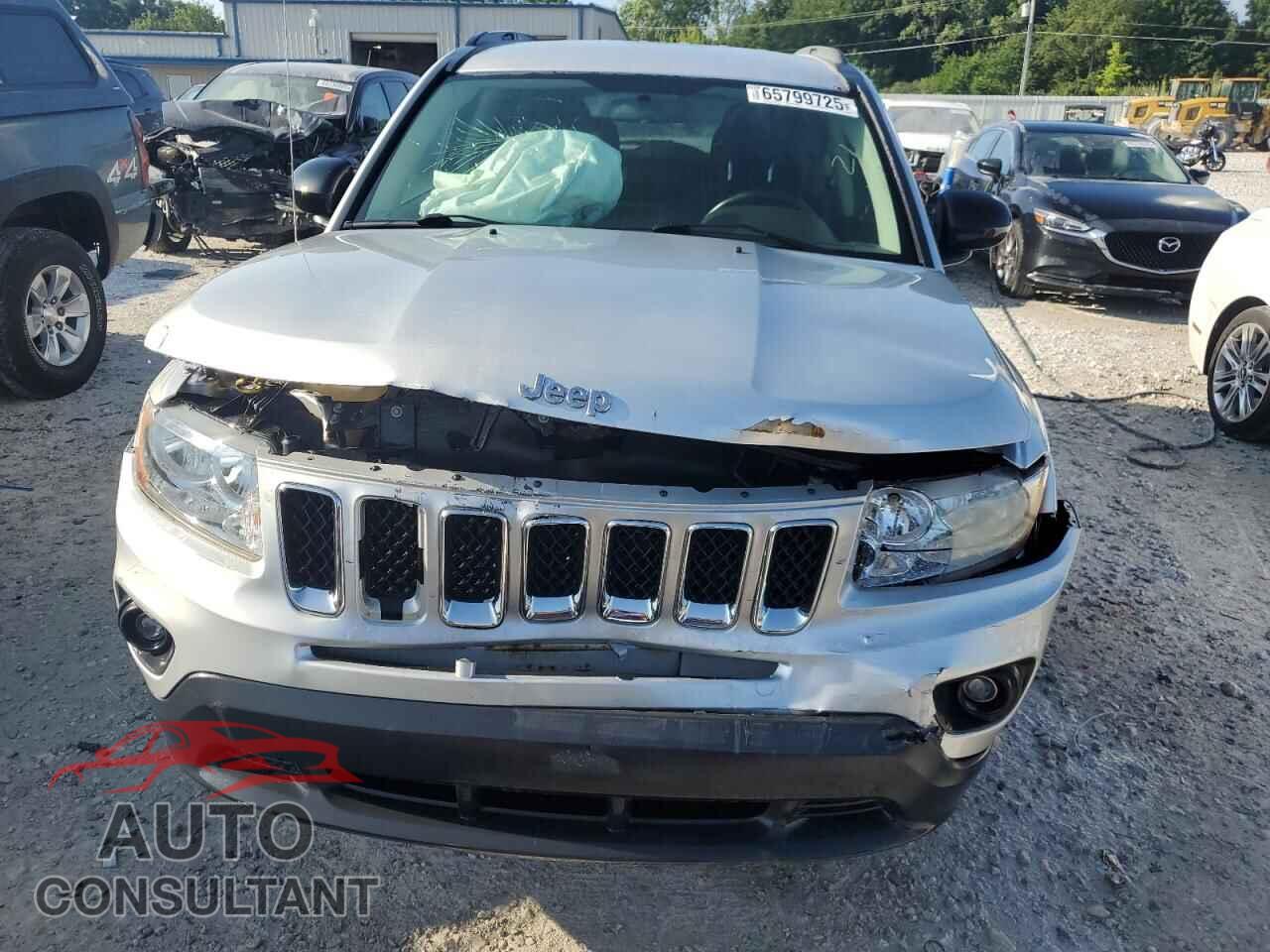 JEEP COMPASS 2011 - 1J4NF1FB8BD280761