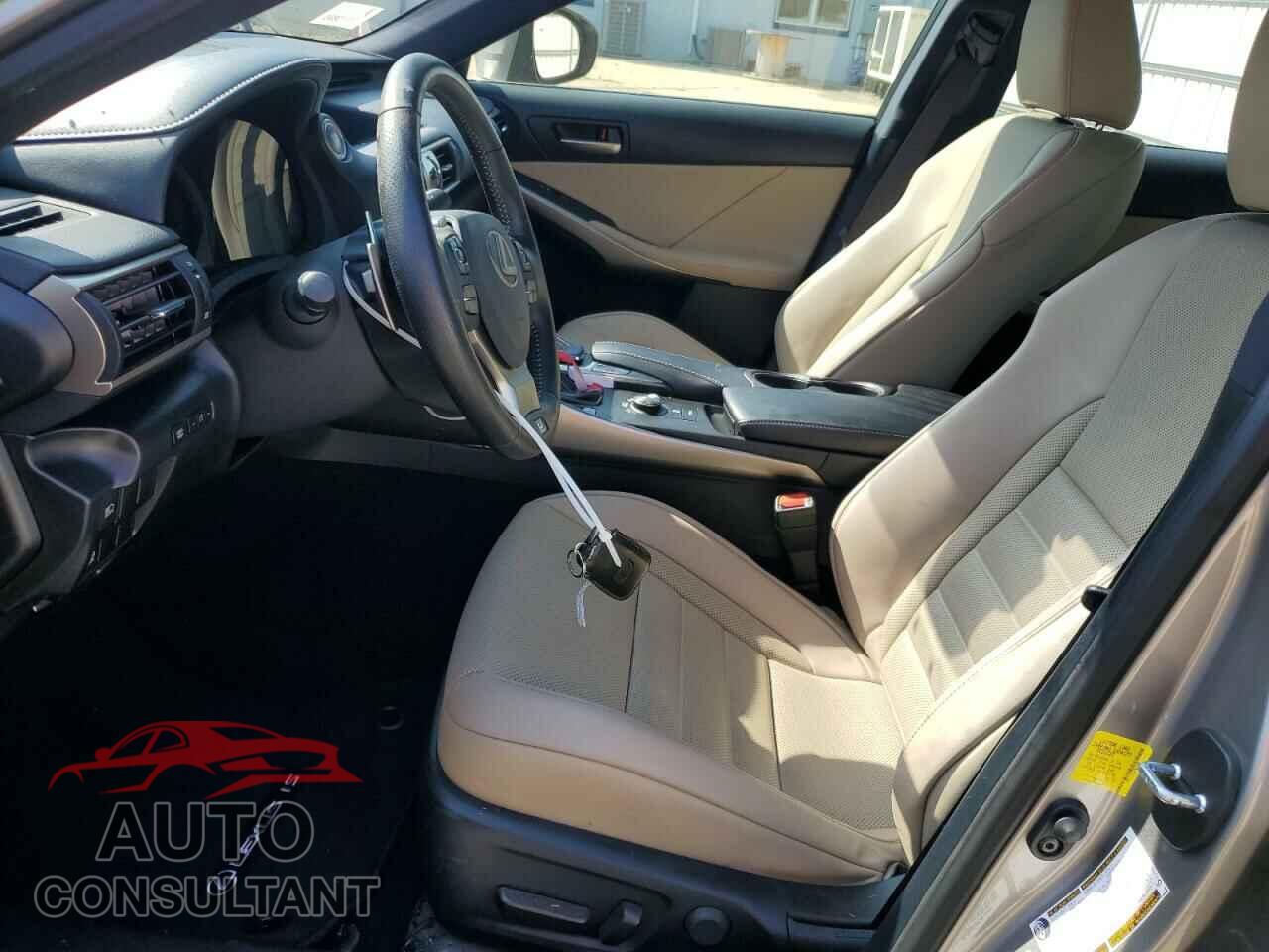 LEXUS IS 2019 - JTHC81D23K5036809