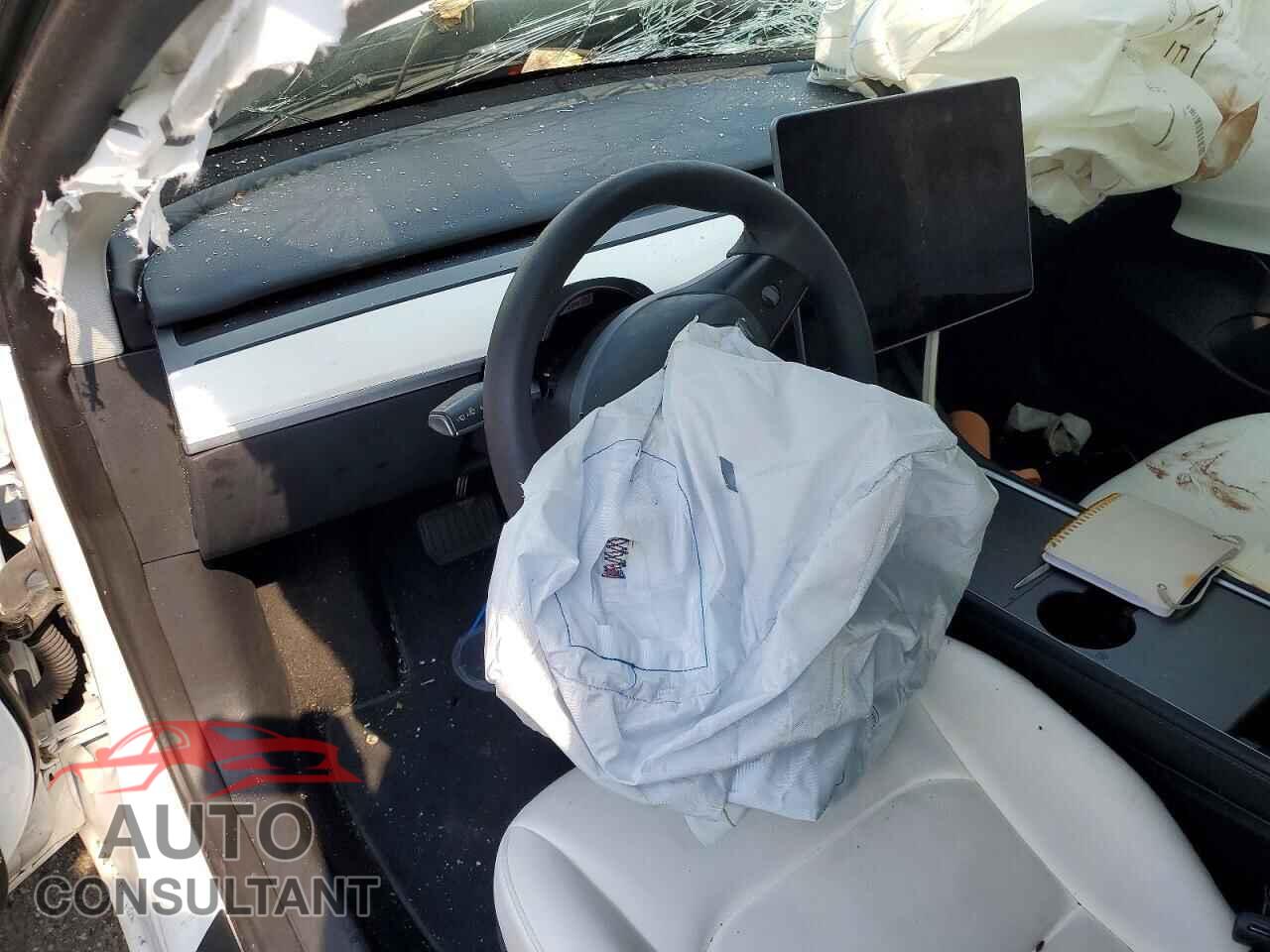 TESLA MODEL 3 2023 - 5YJ3E1EA4PF553977