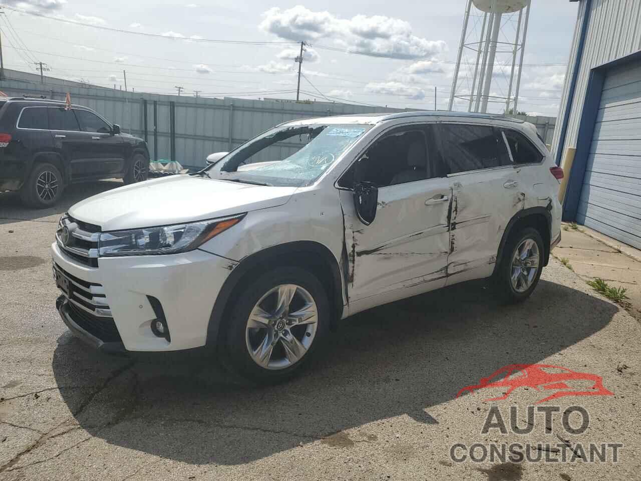 TOYOTA HIGHLANDER 2019 - 5TDDZRFH3KS938776