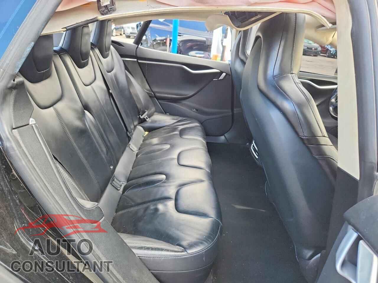 TESLA MODEL S 2015 - 5YJSA1E2XFF101904