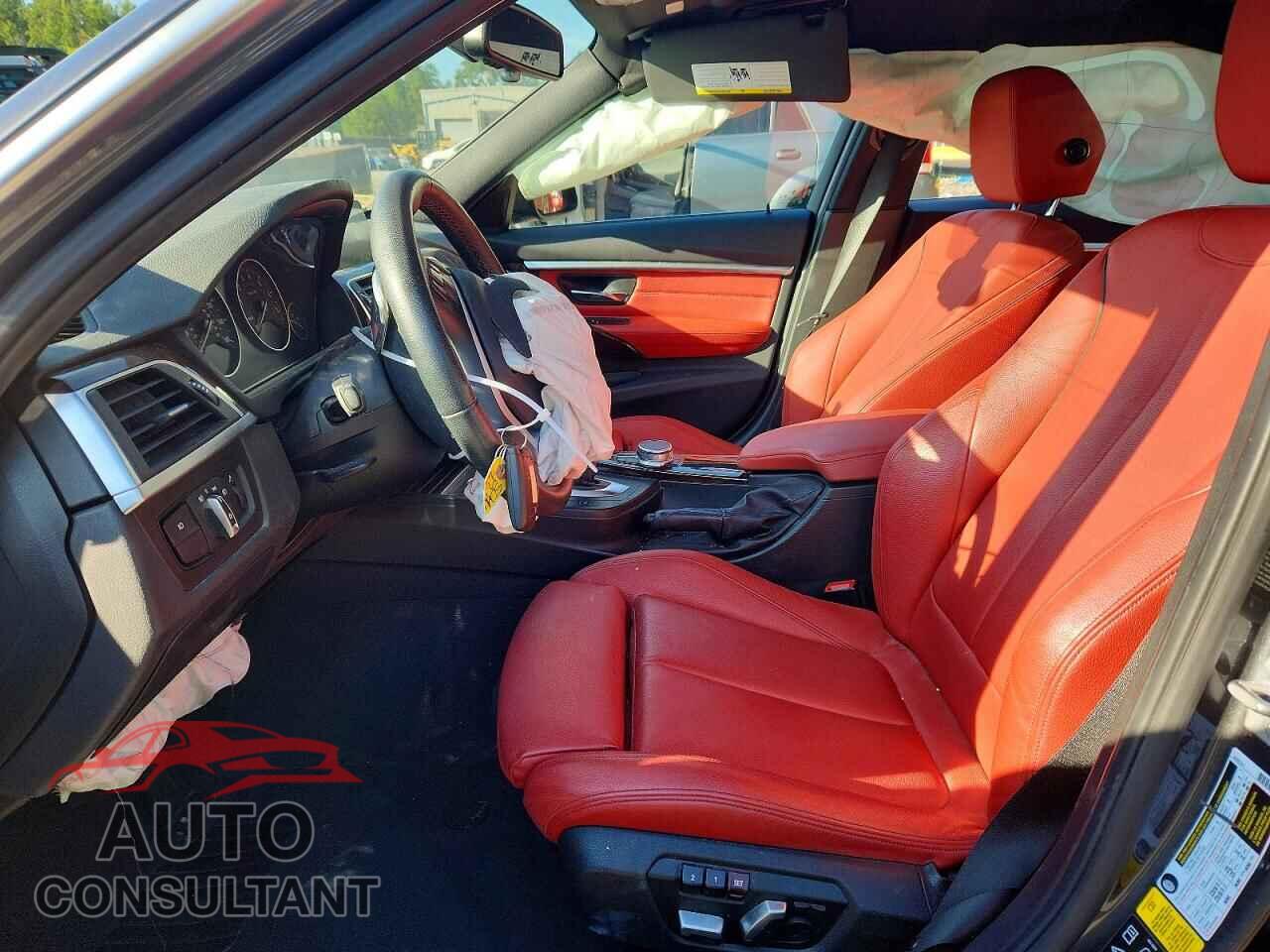 BMW 3 SERIES 2017 - WBA8D9C30HA005056