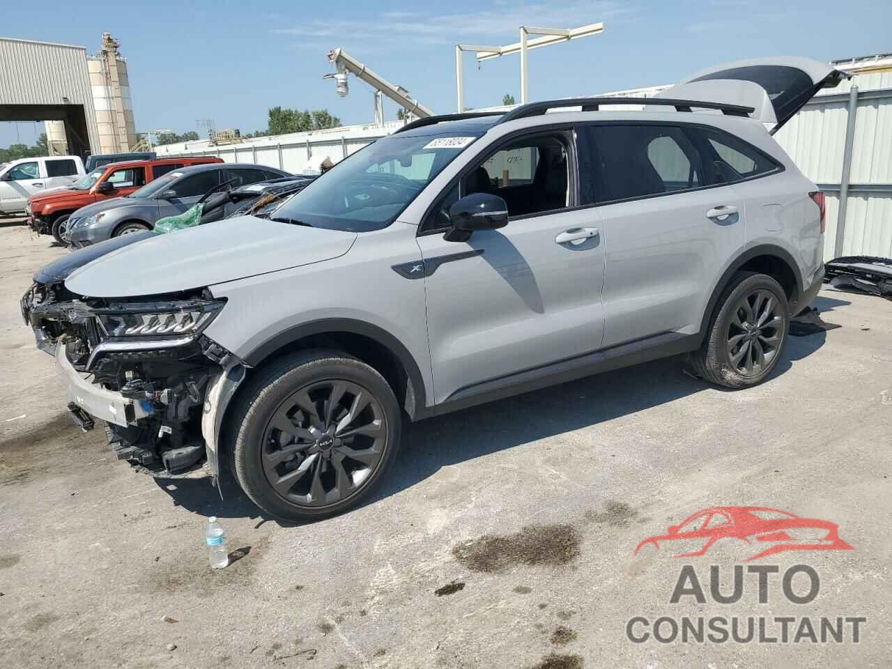 KIA SORENTO 2023 - 5XYRHDLF4PG185696
