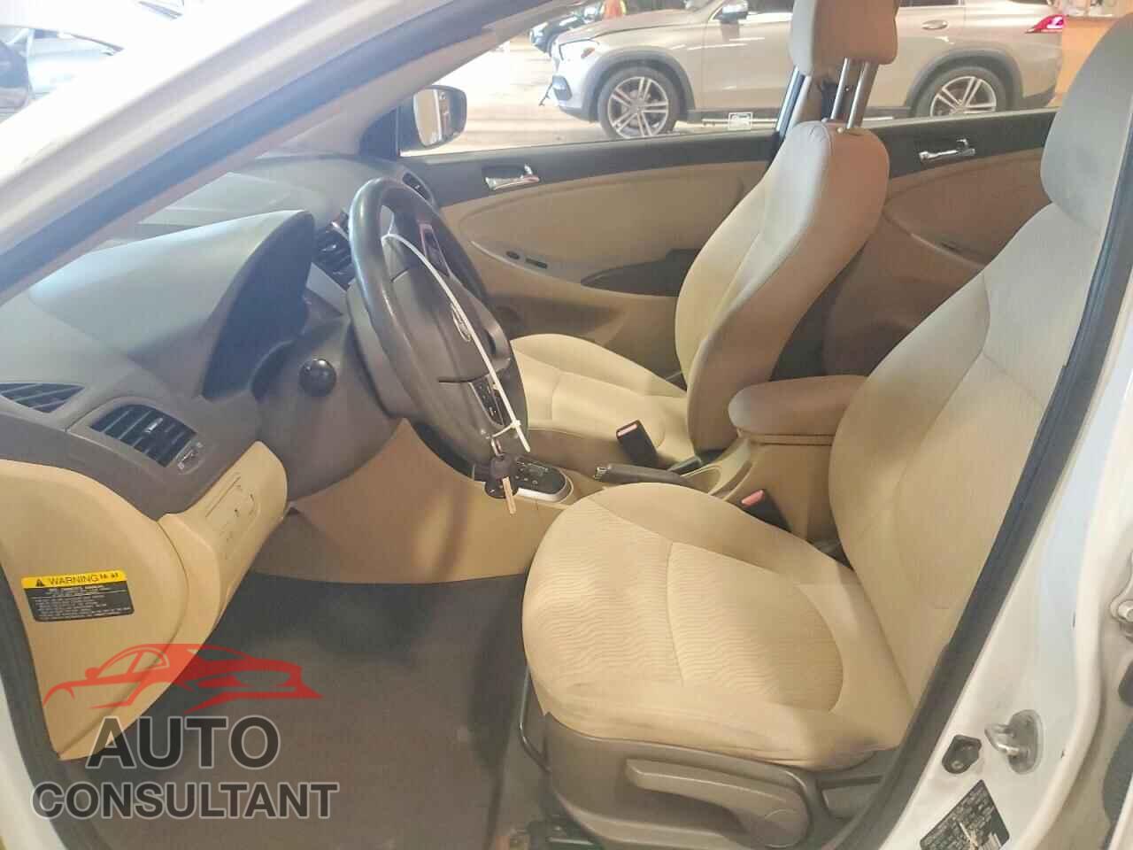 HYUNDAI ACCENT 2012 - KMHCU4AE0CU070156