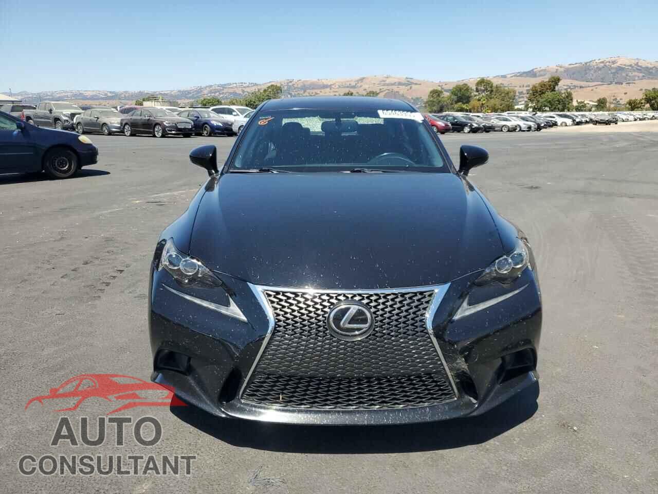 LEXUS IS 2015 - JTHBE1D24F5021147