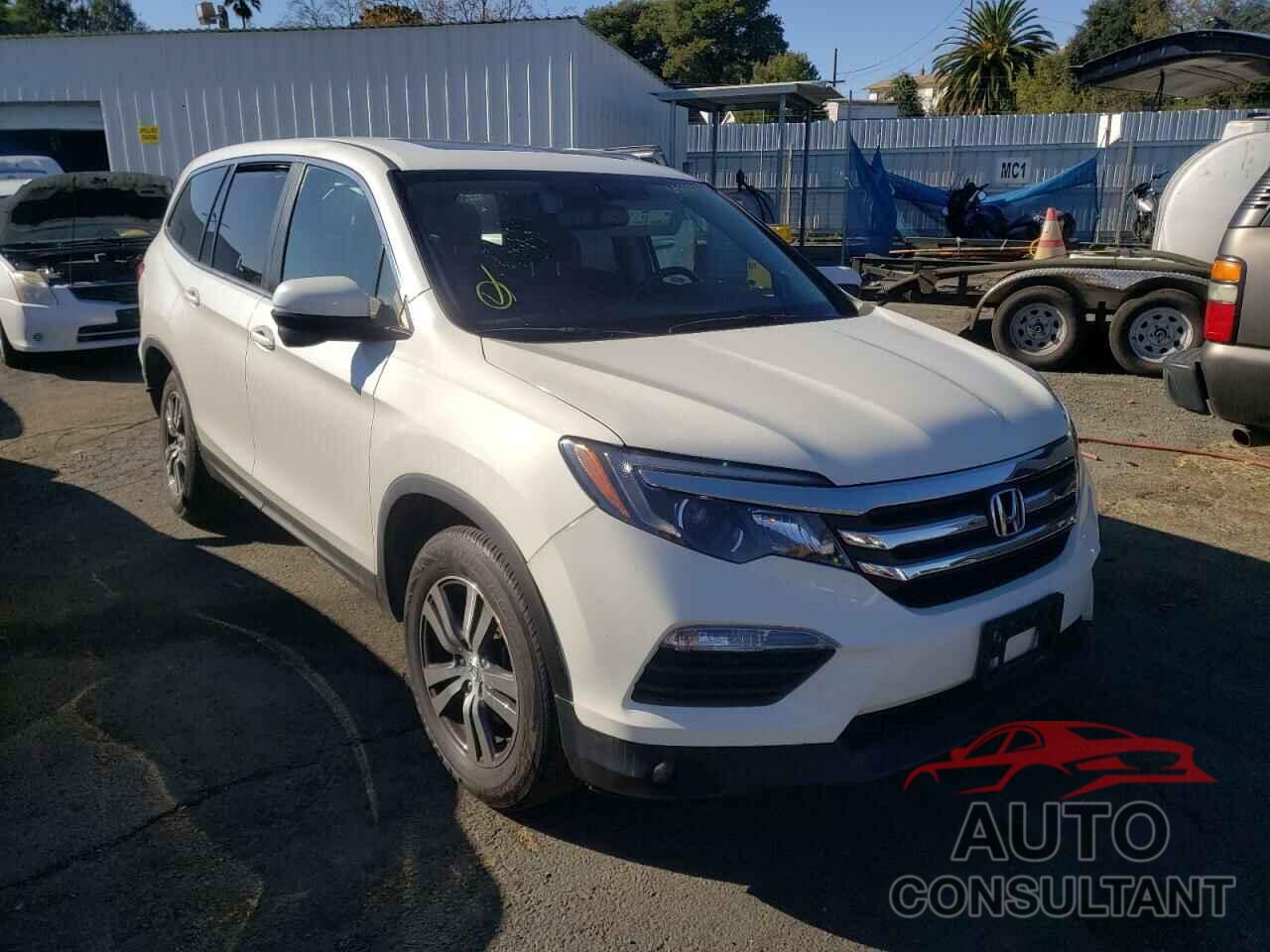 HONDA PILOT 2018 - 5FNYF5H58JB005402