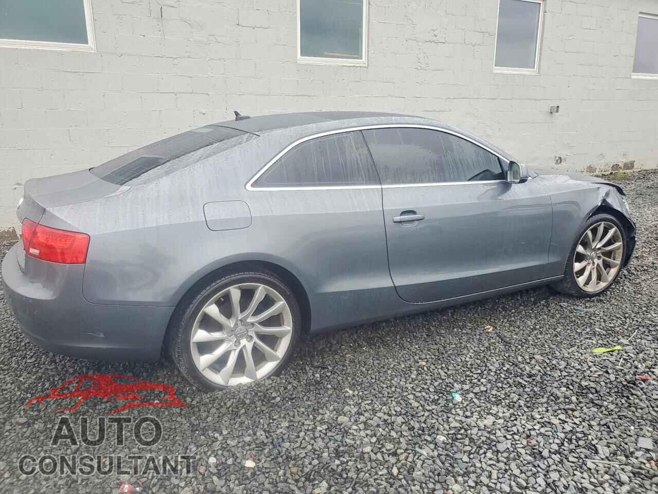 AUDI A5 2013 - WAULFAFR2DA066733