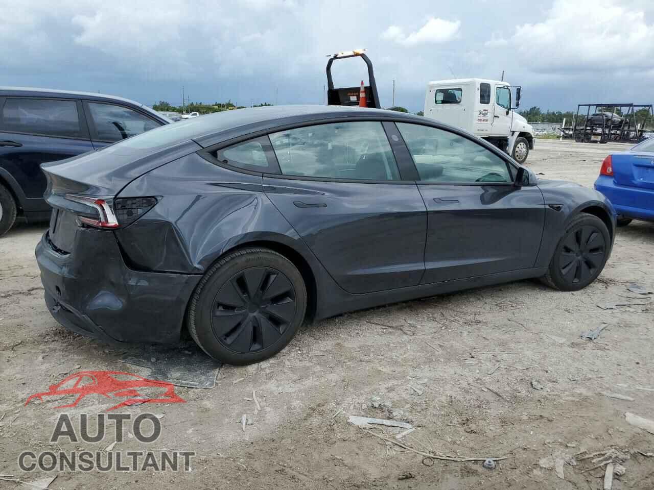 TESLA MODEL 3 2024 - 5YJ3E1EA0RF763236
