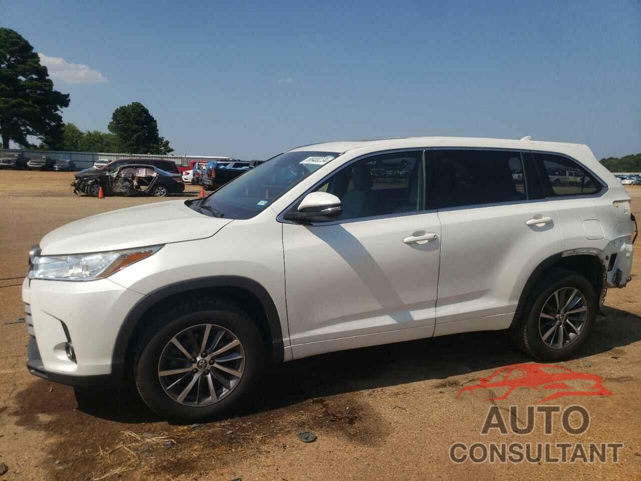 TOYOTA HIGHLANDER 2018 - 5TDKZRFH9JS547878