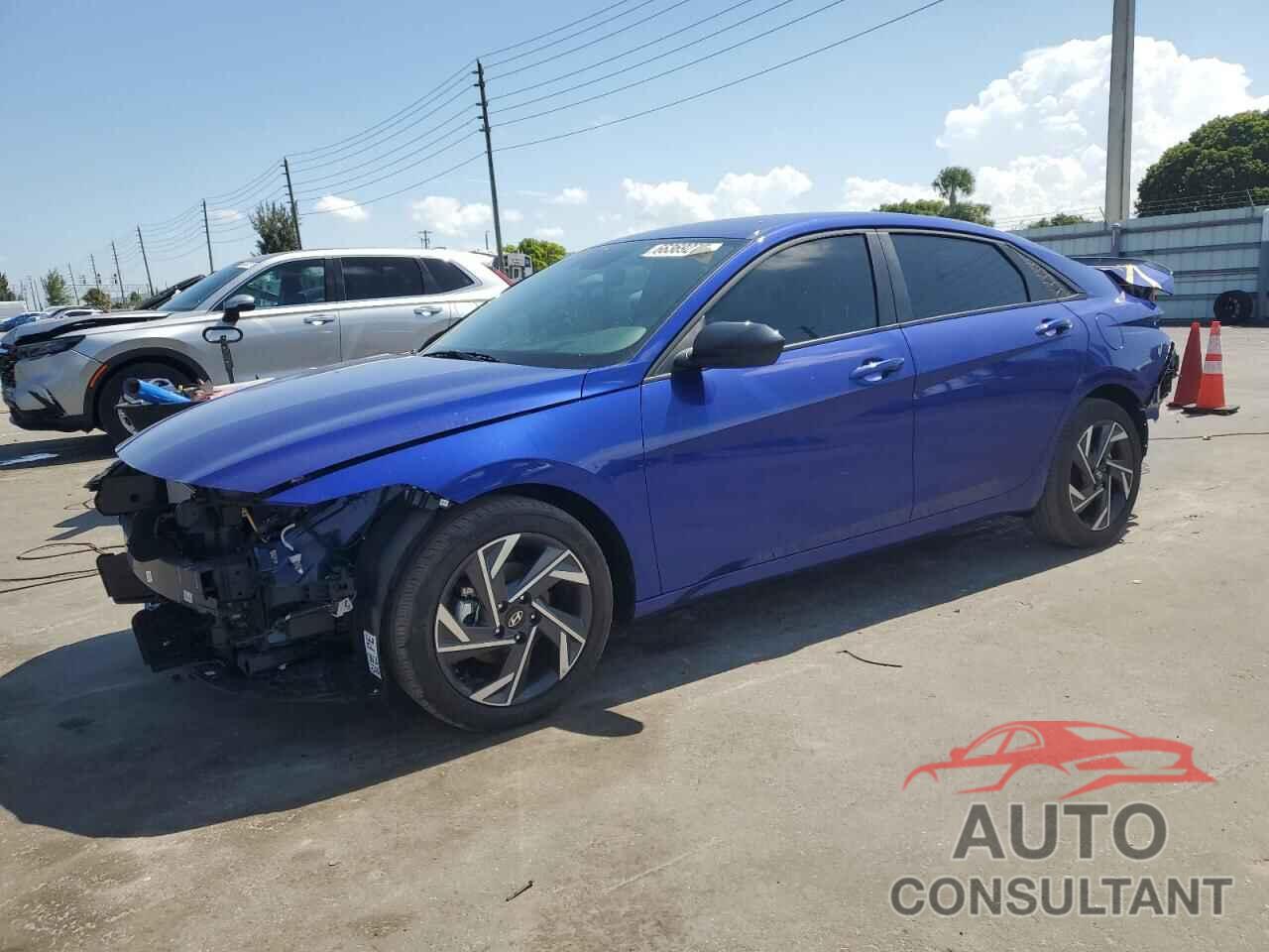 HYUNDAI ELANTRA 2025 - KMHLM4DG9SU984143