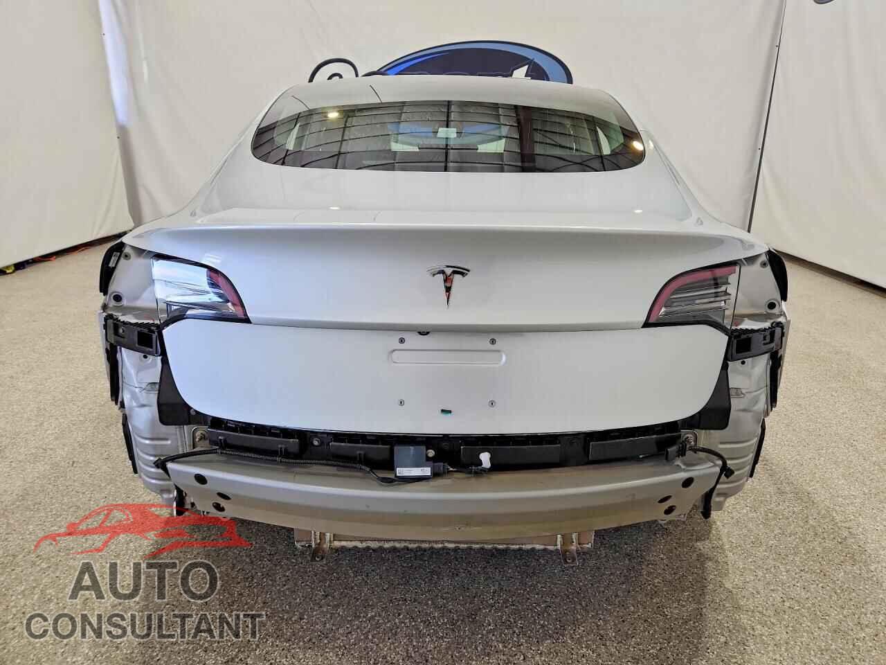 TESLA MODEL 3 2018 - 5YJ3E1EA7JF061290