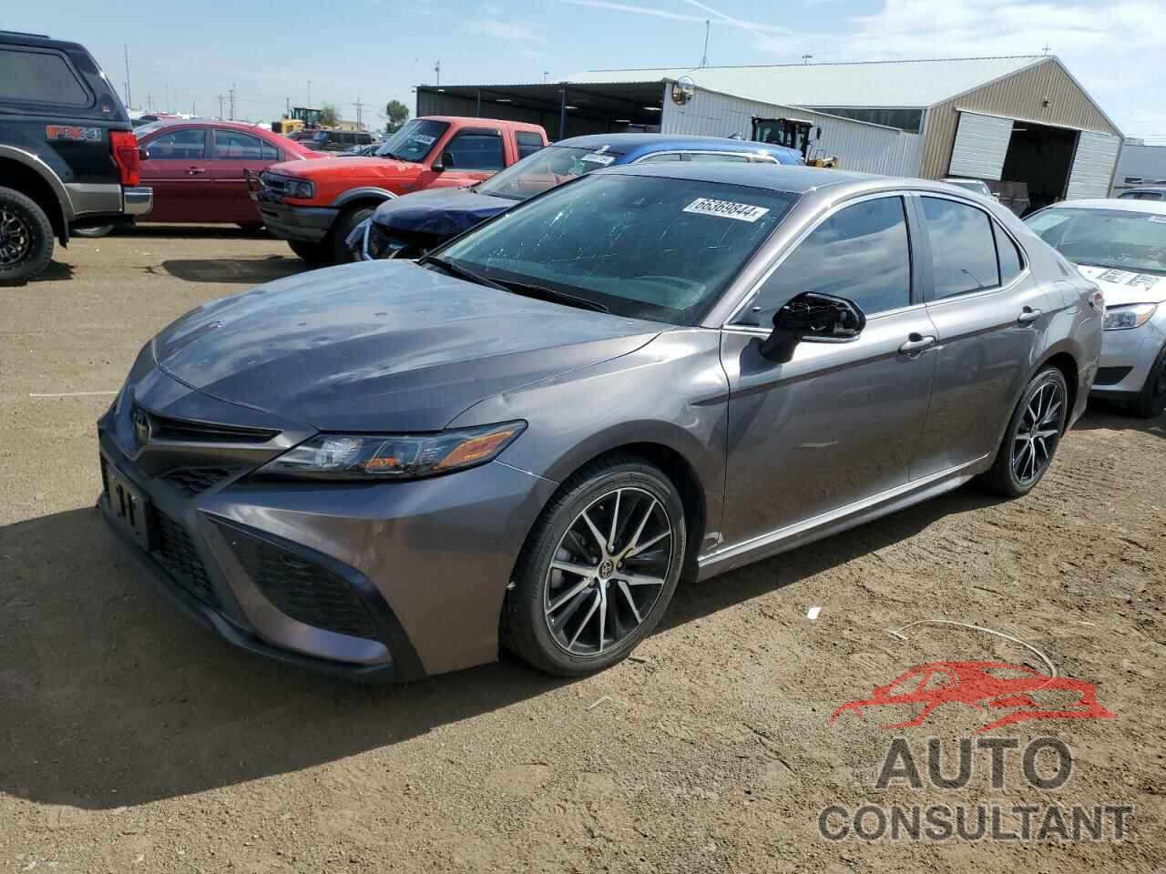 TOYOTA CAMRY 2022 - 4T1G11AK0NU700579