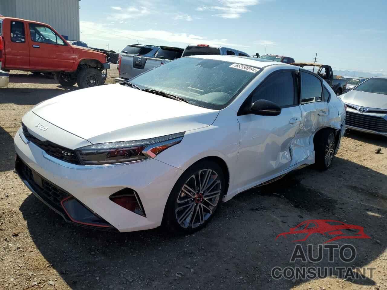 KIA FORTE 2023 - 3KPF44AC4PE533811