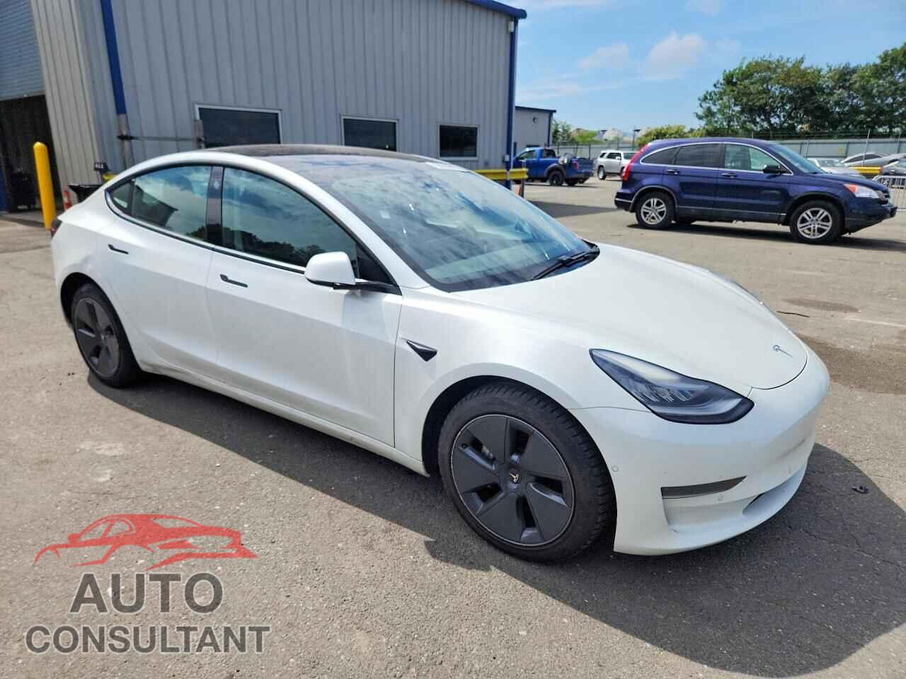 TESLA MODEL 3 2021 - 5YJ3E1EA0MF851972