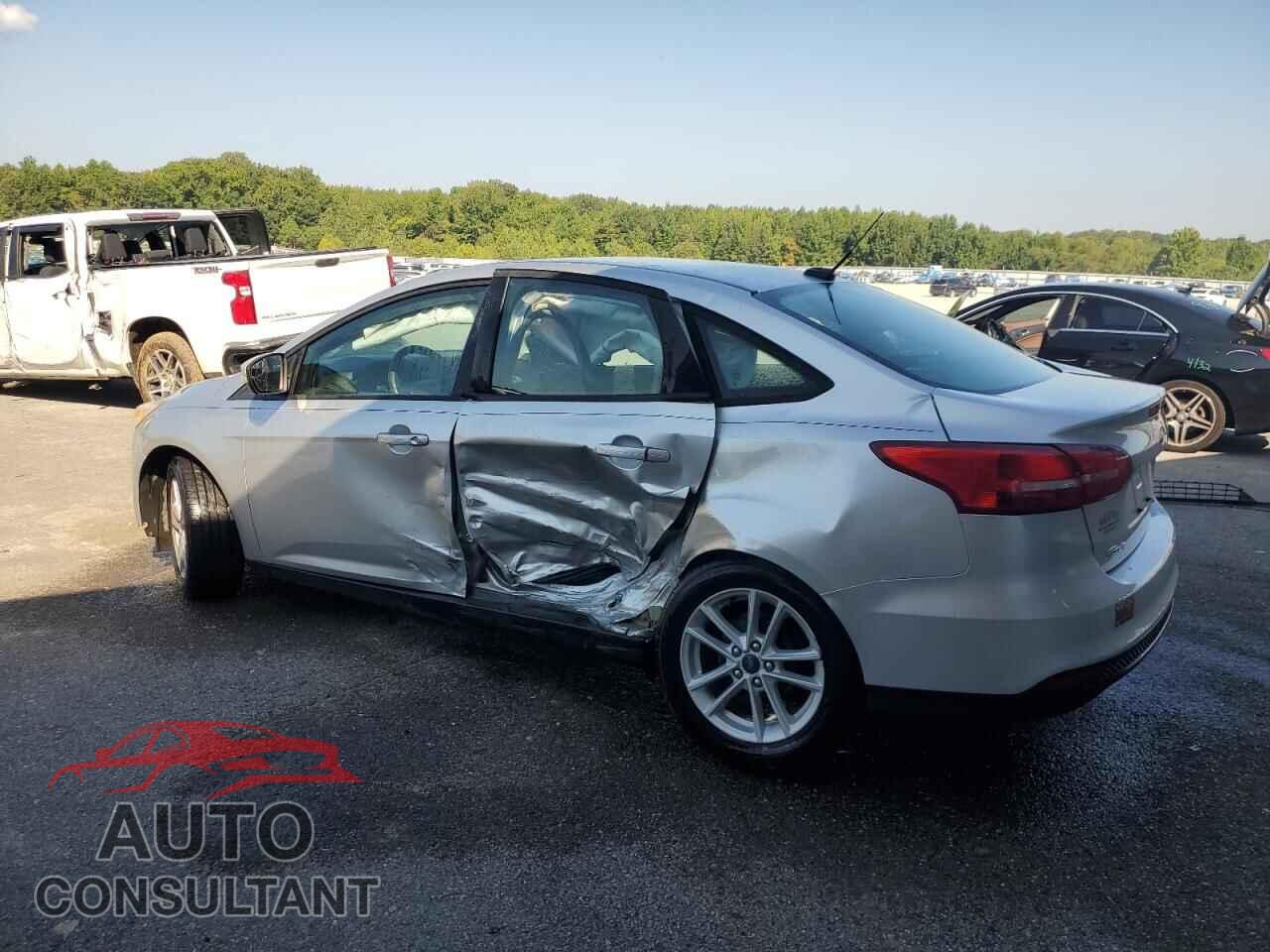 FORD FOCUS 2017 - 1FADP3F29HL315452