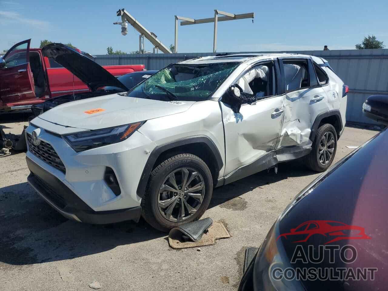 TOYOTA RAV4 2024 - JTMD6RFV5RJ043604