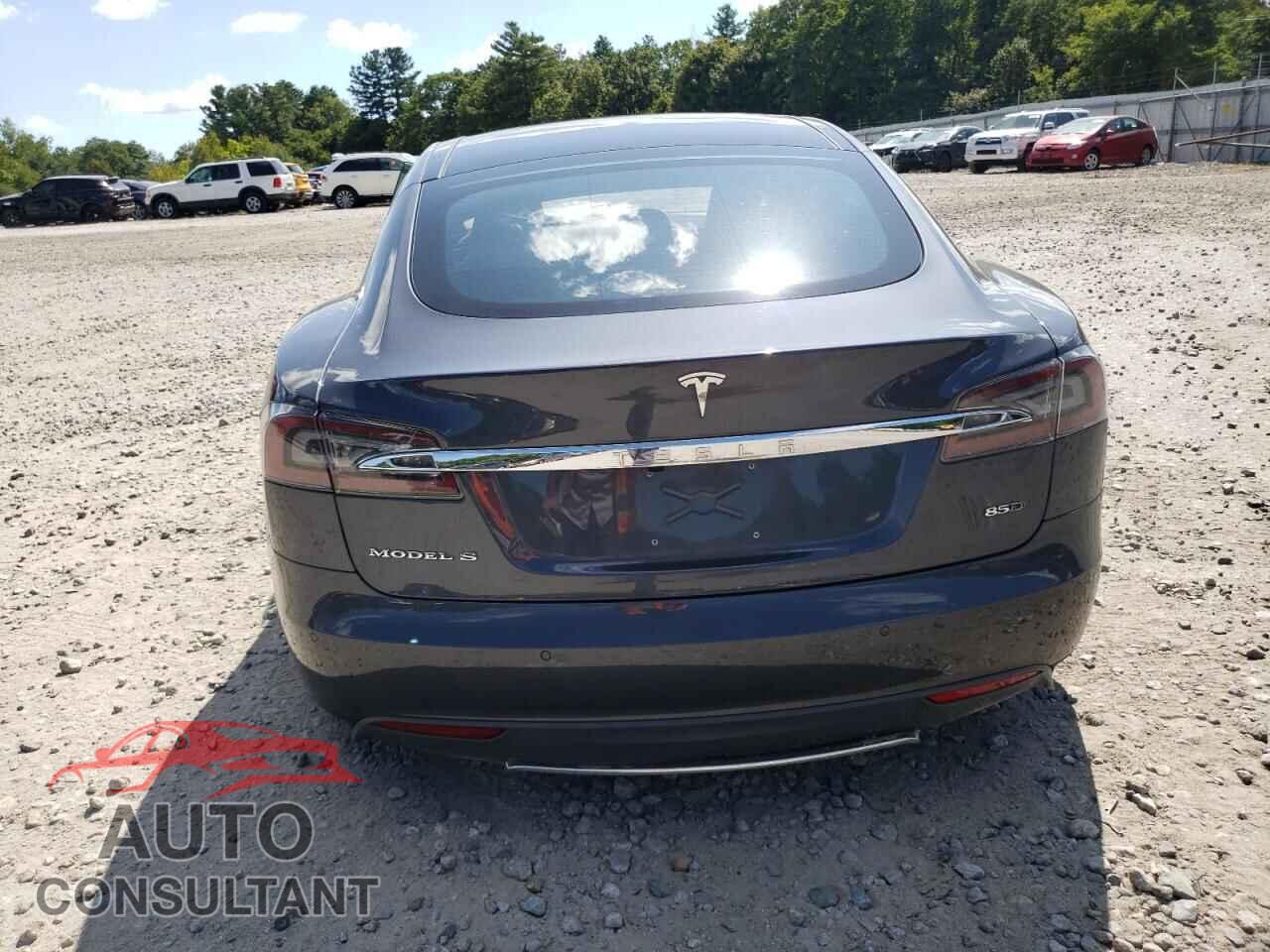 TESLA MODEL S 2015 - 5YJSA1E22FF112492