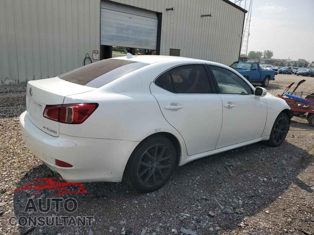 LEXUS IS 2012 - JTHCF5C24C5059547