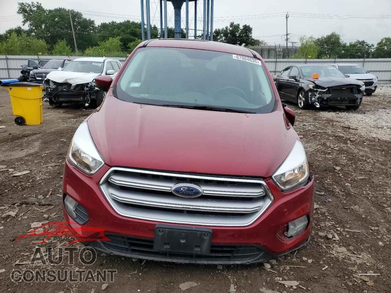 FORD ESCAPE 2017 - 1FMCU9GD4HUB17482