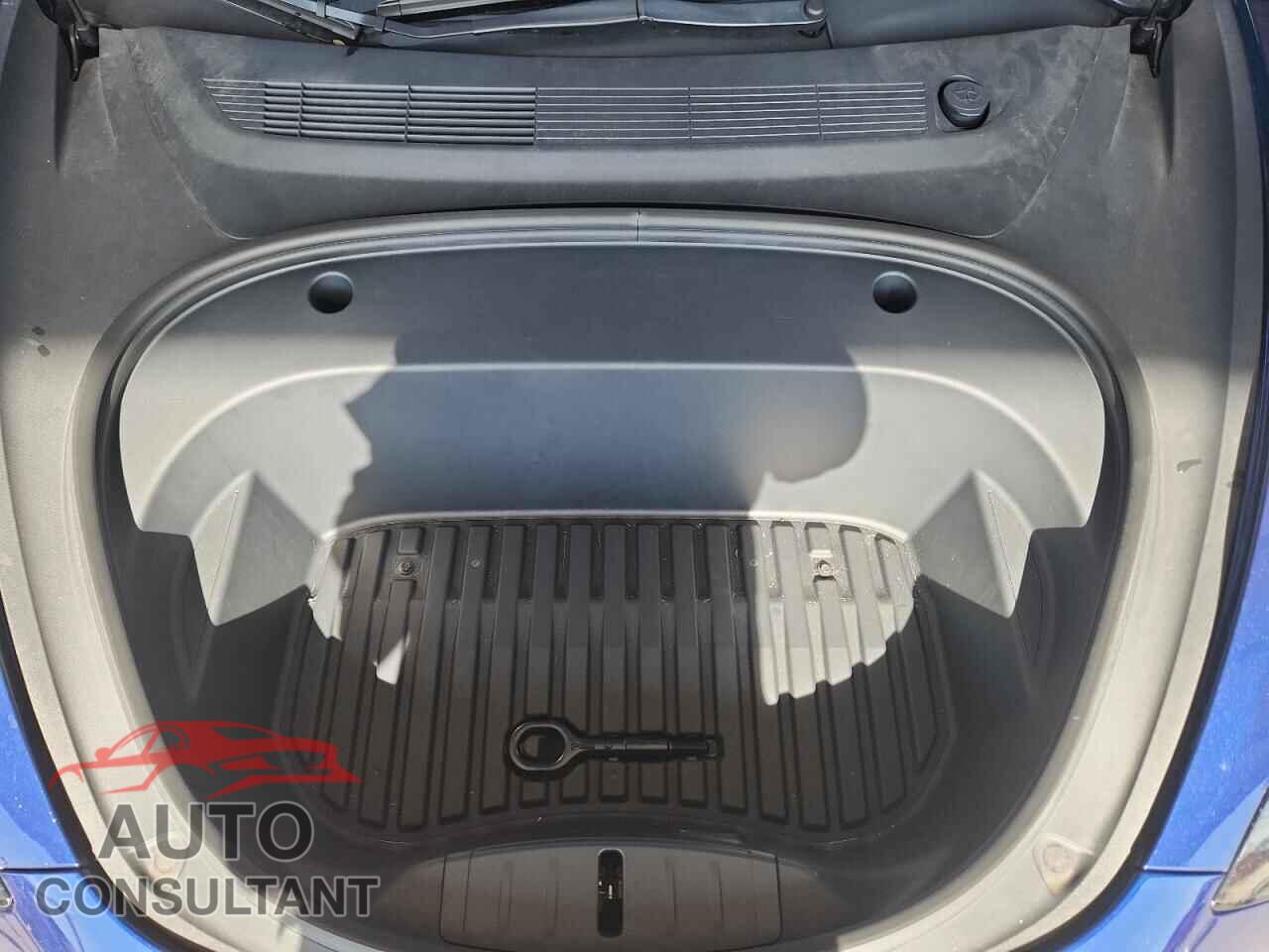 TESLA MODEL 3 2022 - 5YJ3E1EA7NF329003