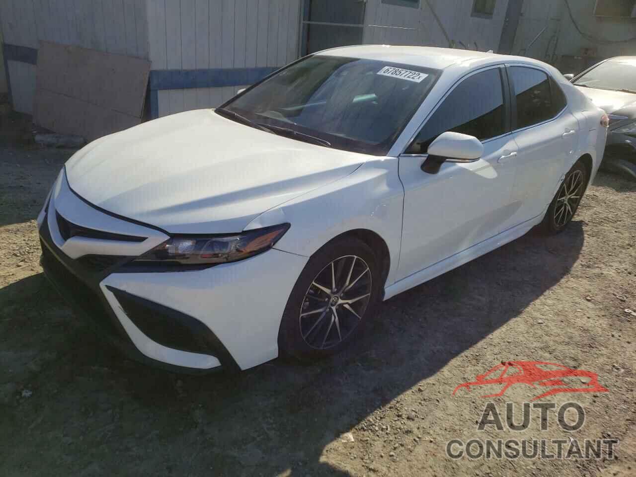 TOYOTA CAMRY 2022 - 4T1G11AK5NU652979