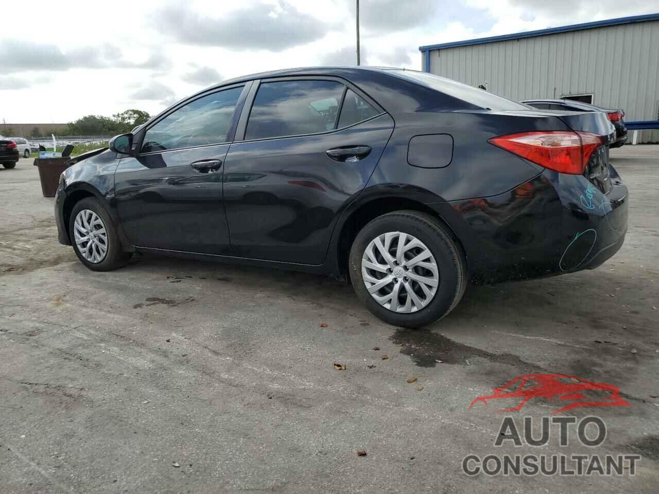 TOYOTA COROLLA 2018 - 5YFBURHE4JP831994