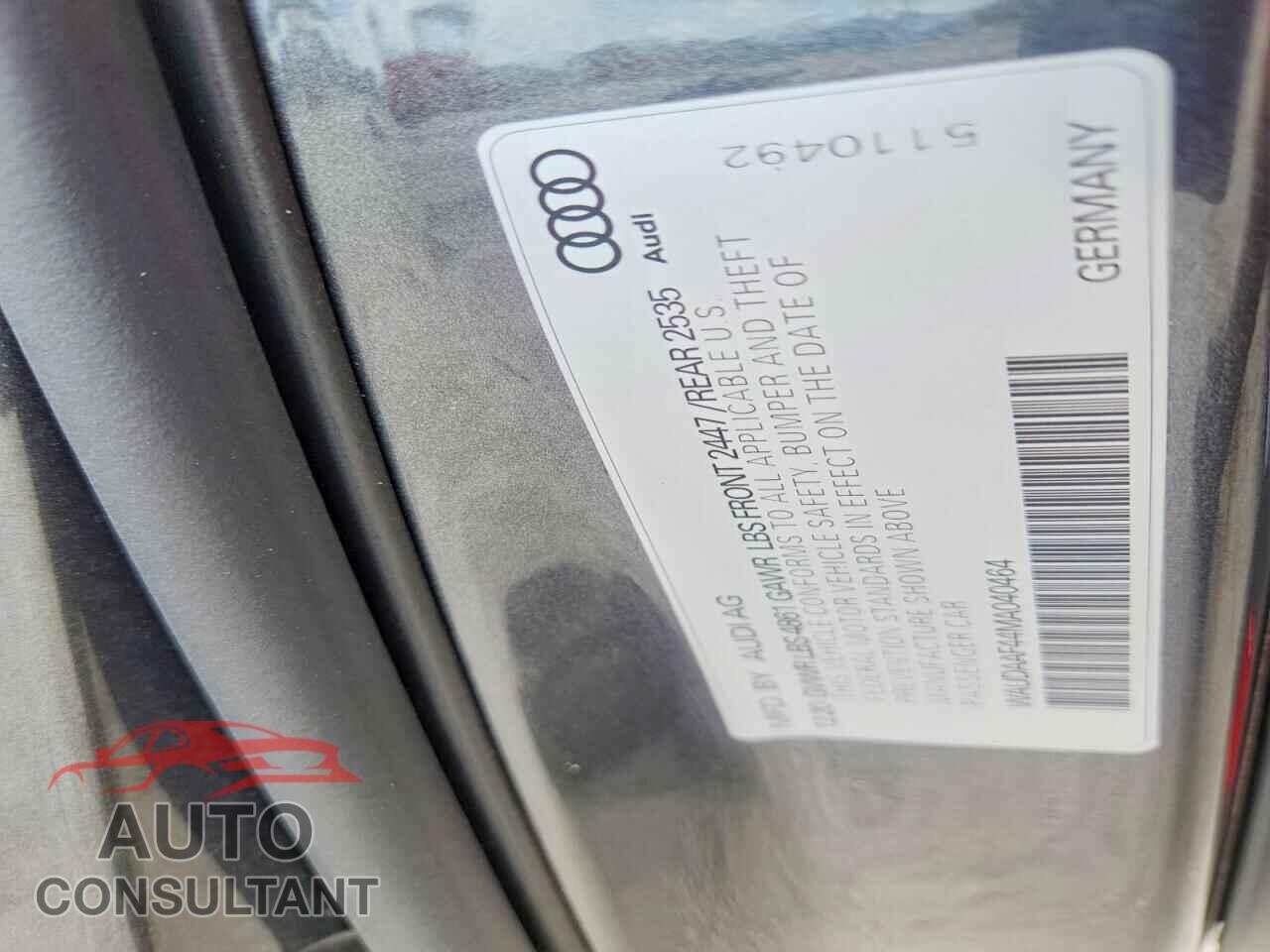 AUDI A4 2021 - WAUDAAF44MA040464