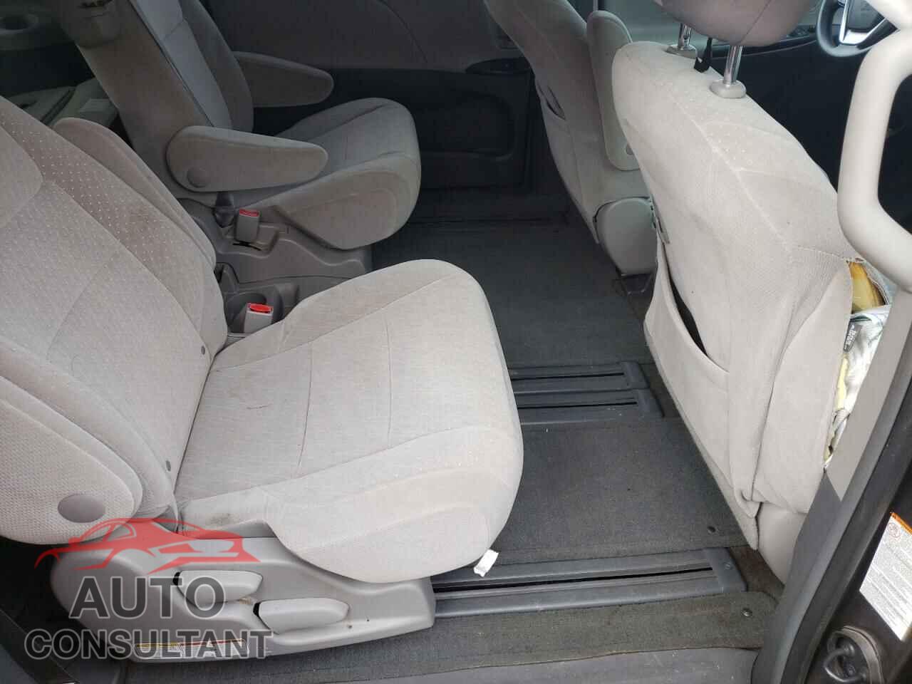 TOYOTA SIENNA 2017 - 5TDKZ3DC2HS846482