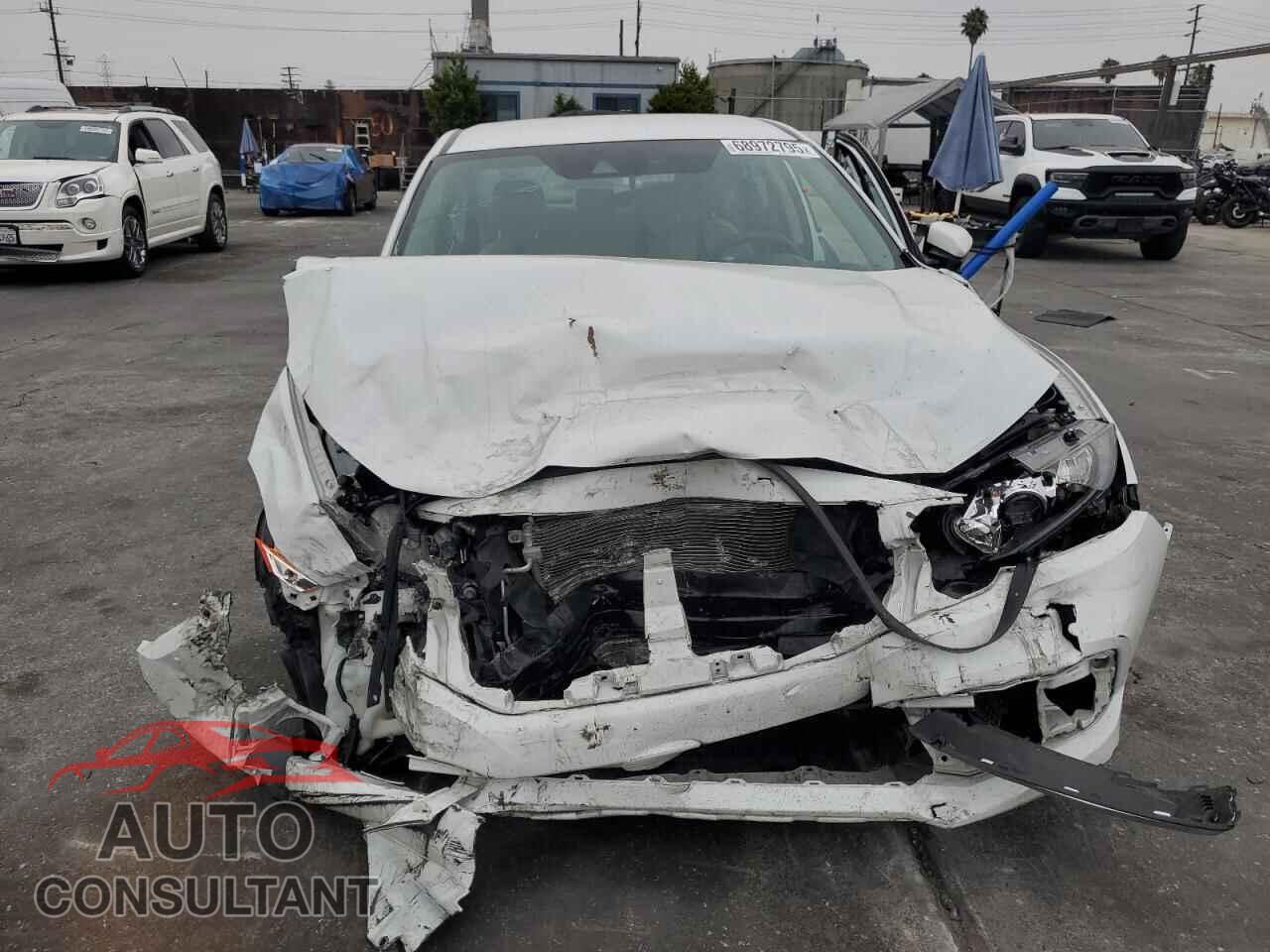 HONDA CIVIC 2019 - 2HGFC2F64KH557633