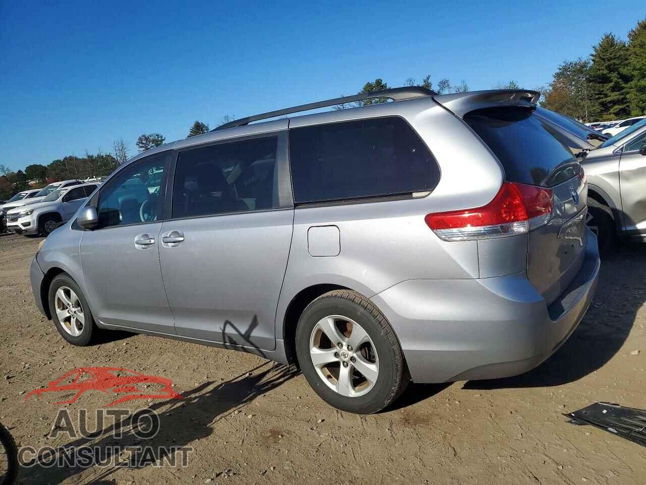 TOYOTA SIENNA 2012 - 5TDKK3DC4CS247029