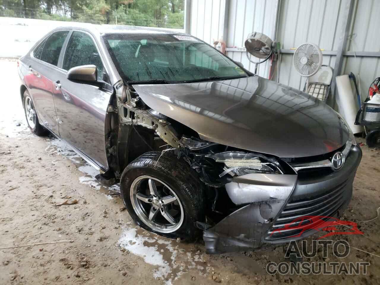 TOYOTA CAMRY 2016 - 4T4BF1FK1GR572527