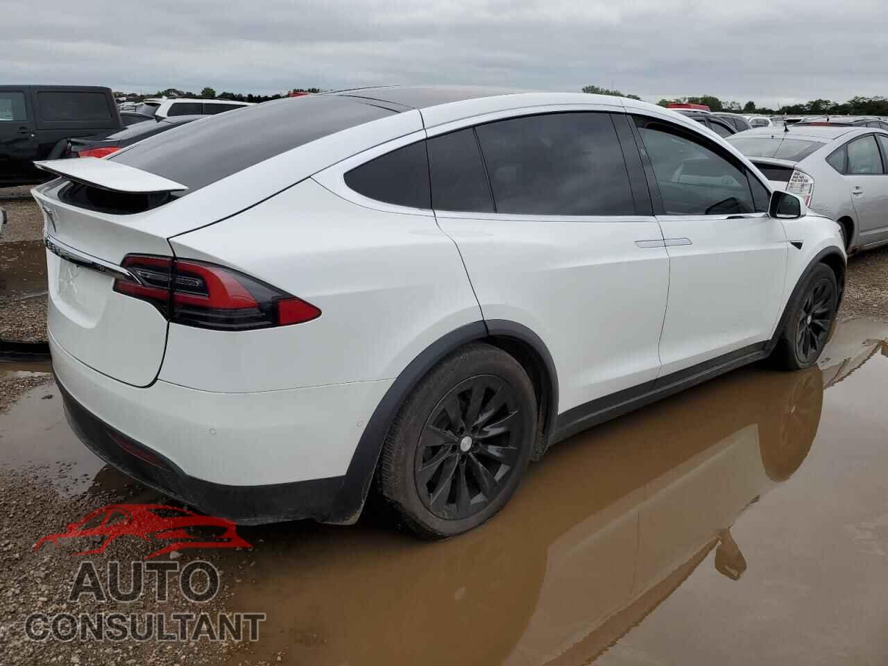 TESLA MODEL X 2017 - 5YJXCBE27HF049382