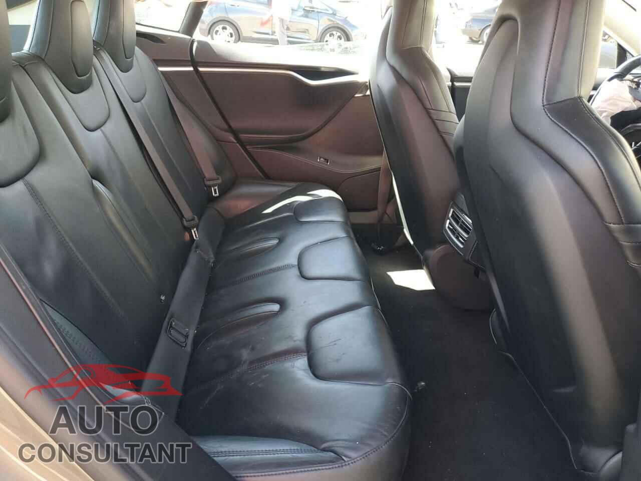 TESLA MODEL S 2016 - 5YJSA1E1XGF131400
